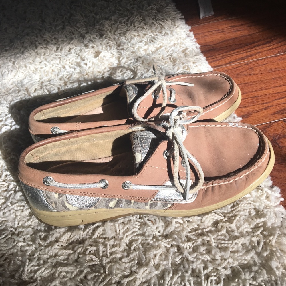 Tan Sperrys